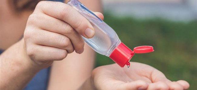 مخاطر المبالغة في استخدام معقّم اليدين