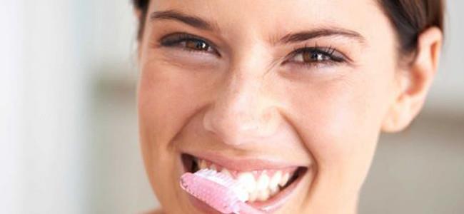7 عادات سيئة يجب الإقلاع عنها للحفاظ على الأسنان
