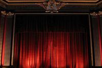 الفنادق والمطاعم بين البيع والإقفال