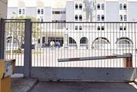  الاعتصام يستمر بعد تفاقم أزمة الثقة