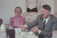 بالصور اللحظات الاخيرة من حياة هتلر