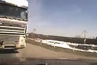 بالفيديو.. شاب صوّر لحظة وفاته في حادث مروّع