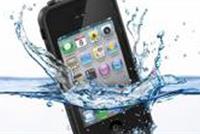 ماذا تفعل إذا سقط هاتفك الذكي في الماء أو أي سوائل أخرى؟