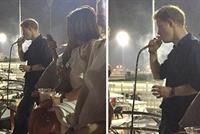 بالصورة.. الأمير هاري يدخن النرجيلة في أبو ظبي