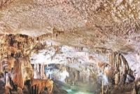 بالفيديو.. الغطس في عمق مغارة جعيتا مغامرة علمية واستكشافية