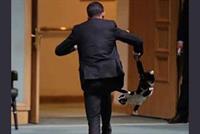 بالفيديو: قطّ في قاعة مجلس النواب!