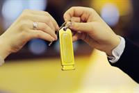 بالفيديو: ماذا يفعل اللبناني حين يقيم في فندق؟