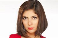  منى زكي تكشف حقيقة إدمانها على الكحول! 