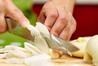 أغرب عشرة استخدامات لمعجون الأسنان