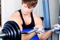  دراسة تكشف مدى انجذاب المرأة للرجل مفتول العضلات