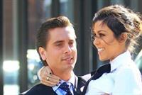  كورتني كارداشيان تشتاق الى سكوت ديسيك