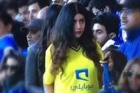 طلّق زوجته بعد مشاهدتها على التلفاز في لندن