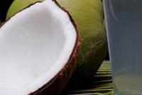 لن تصدق ... ما سيحصل إذا شربت ماء جوز الهند لمدة خمسة أيام كل صباح ؟ !