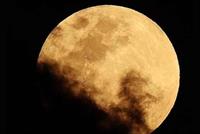 غدا...ظاهرة القمر العملاق