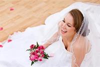 لبناني فرّ من عروسه وسرق المدعوّين