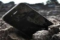 أضاعت هاتفها في نيويورك وعثرت عليه في اليمن