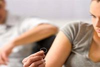 طلّق زوجته بعد يومين من الزواج بسبب... 