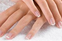  معجون أسنان لصحة الأظافر 