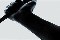 اكلا اعضائه التناسلية ثم قتلوه