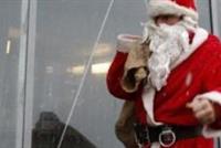 عندما يسرق بابا نويل... طائرة