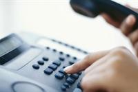 شكا والدته للشرطة لاتفه سبب ممكن!