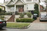 لا تسكنوا بجوار مؤسس فيس بوك