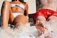 أيّها اللبنانيون: حضّروا المايوهات