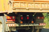 سائق شاحنة وشارة الـ WhatsApp للتحذير! 