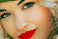  هل يختفي شكل المرأة الطبيعي خلال 20 عاما؟