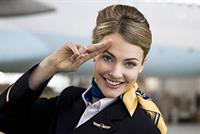 السبب الحقيقي لاستقبال مضيفات الطيران لكم!