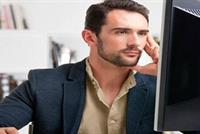 الرجل الوسيم أقل حظاً في الحصول على وظيفة... ما رأيكم؟