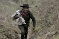  رجل يعيش في كهف منذ 40 عاما بالأرجنتين 