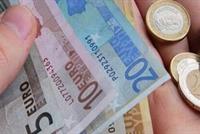 من الرجل الذي دفع غرامات النّساء؟