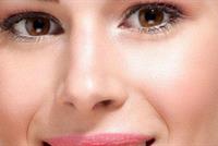 إليكِ سرّ المرأة الفرنسية لتكبير الشفاه!
