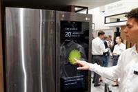  أصبح بامكانك تصفح الانترنت عبر ثلاجة المطبخ 