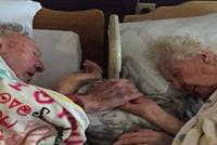 بعد 77 عاماً من الزواج... فارقا الحياة يداً بيد