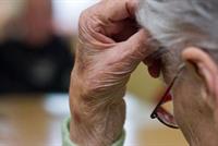 الرياضة والتغذية..علاج طبعي للزهايمر!