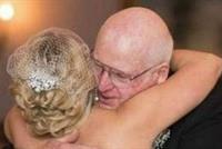  بعد 3 أشهر من الزواج... اكتشفت أنّه جدّها!