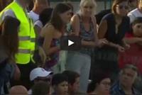  بالفيديو - لحظة إنسانية مؤثرة للقاء طفلة فقدت أمها 