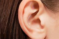 أشياء يكشفها شمع الأذن عن صحتك 