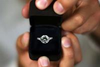  لهذه الأسباب لم يطلب يدك للزواج بعد