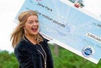  بعد فوزها بجائزة اليانصيب قررت أن تقاضي المسابقة 