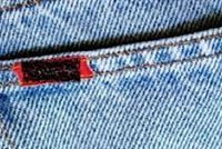 ارتدى الجينز مدة 15 شهرا من دون غسله... وهذا ما اكتشفه!