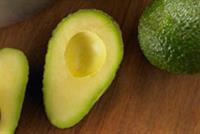  هل يجب أن تتوقّفوا عن تناول الأفوكادو؟
