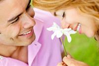 أنتِ خجولة.. إذاً سيعشقك الرجل!