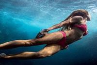 ماذا تحوي مياه البحر التي نبتلعها عن طريق الخطأ؟