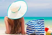 5 أمور احتفظي بها في حقيبتك لمواجهة الحرّ