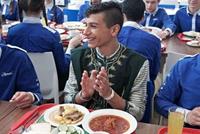 سن المراهقة إلى 25 سنة؟!