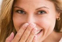 هذه أسباب احمرار وجهك عند الشعور بالخجل