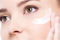 افركي وجهك بهذه الخلطة لـ5 دقائق.. لتصبح نقية ومشرقة!